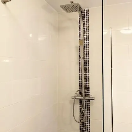 Grand Duplex Climatise Avec Terrasse Face A La Apartament Sainte-Maxime