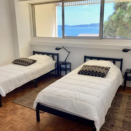 Apartament Grand Duplex Climatise Avec Terrasse Face A La *